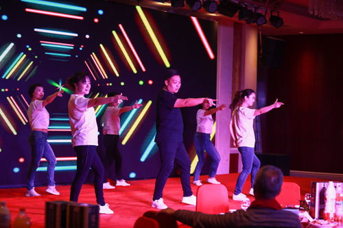 大禹漢光2018年“同心同行，共創(chuàng)未來”主題年會(huì)圓滿成功